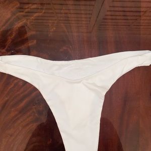 437 NEW BOTTOMS - UNWORN